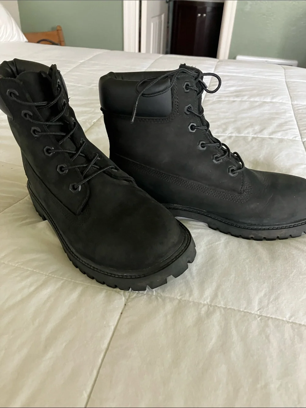 Timberland premium 6” waterproof boots in black nubuck junior size 5.5